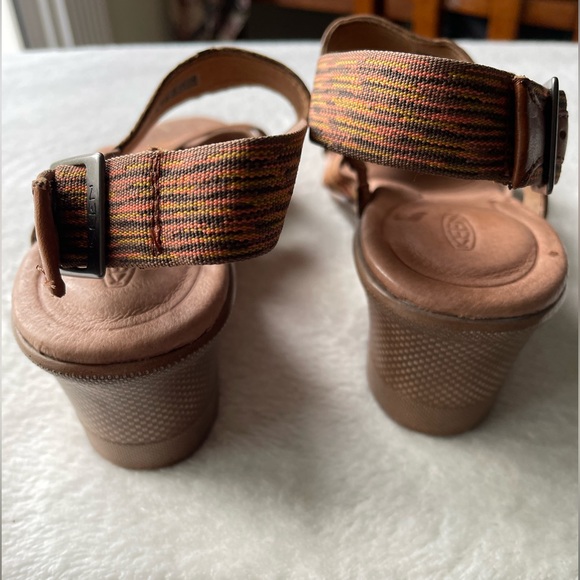 Keen Wedge Sandals Tan Size 7 - Picture 7 of 11